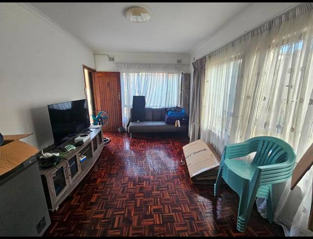 3 BEDROOM PROPERTY TO RENT IN OVERPORT